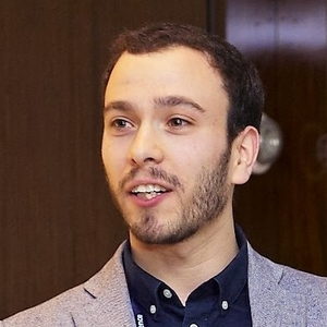 Dr Daniel Gerszon Mahler